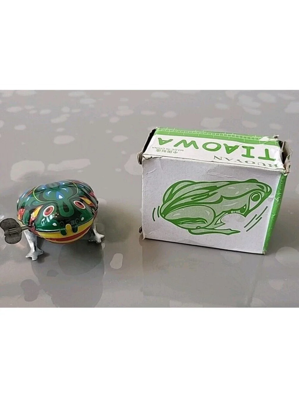 Vintage Tin Litho Hopping Jumping Frog Wind Up Toy M-01 NOS Mint Working